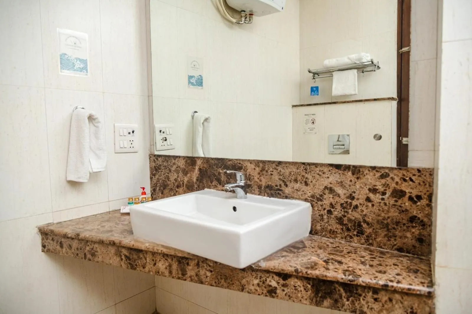 Vamsor Heights 30 Hotel Gurgaon