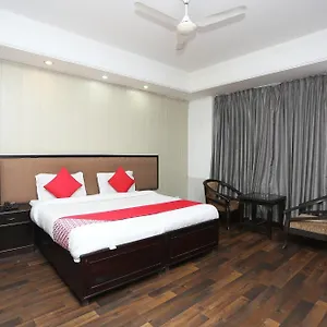 oyo-11451-hotel-auston.hotelsdelhi.org/